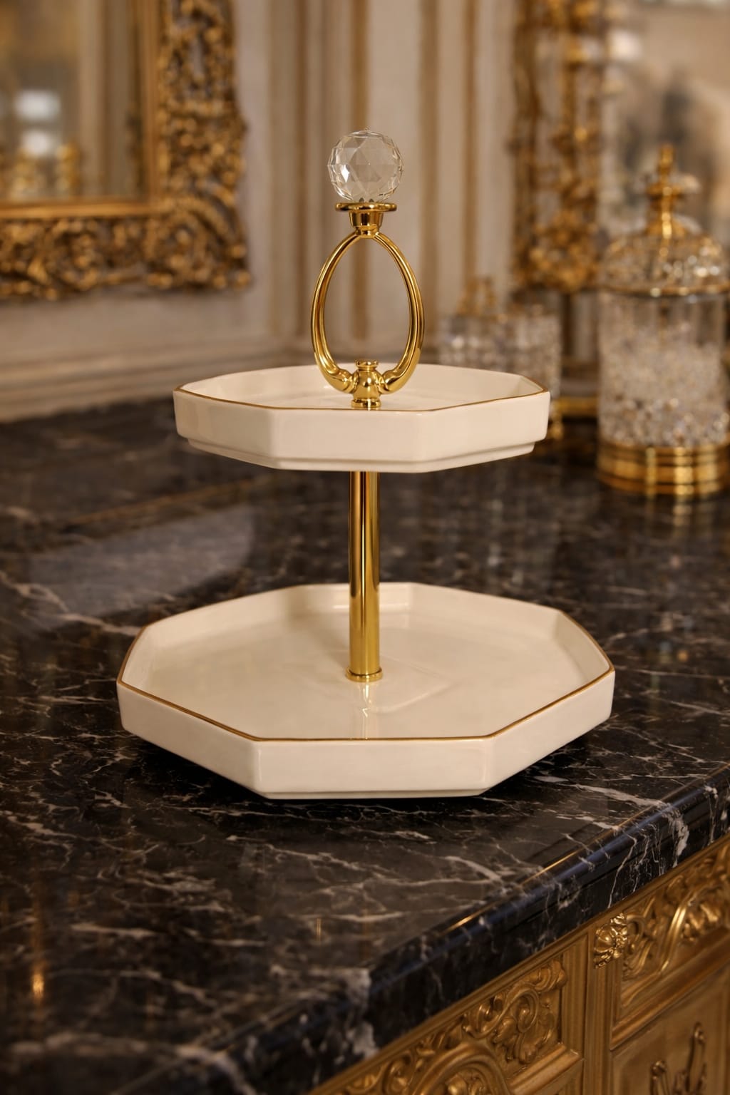 Two-plate hostess with a golden base and handle