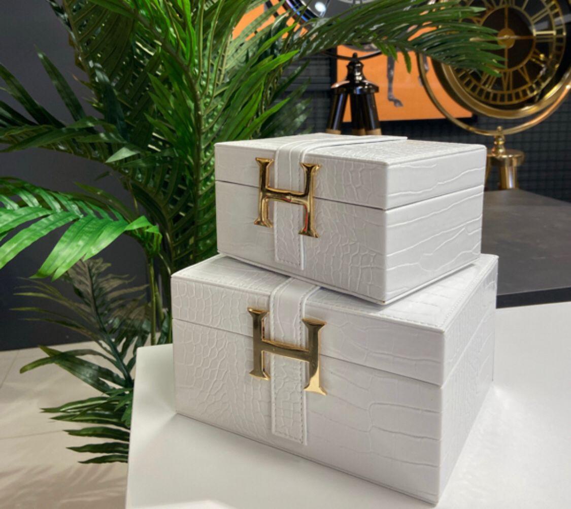 H decoration box - Image 2