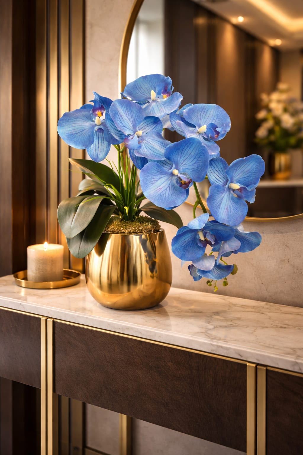Vase gold with flower blue